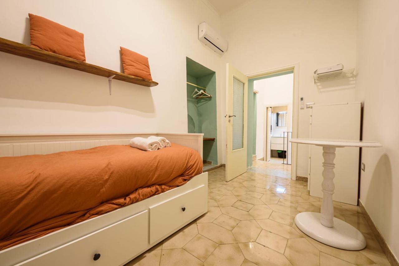 Apartment Via San Giovanni In Porta 34 Naples